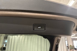 ruskea (beige) CUPRA Tavascan 2024 kuva 40.