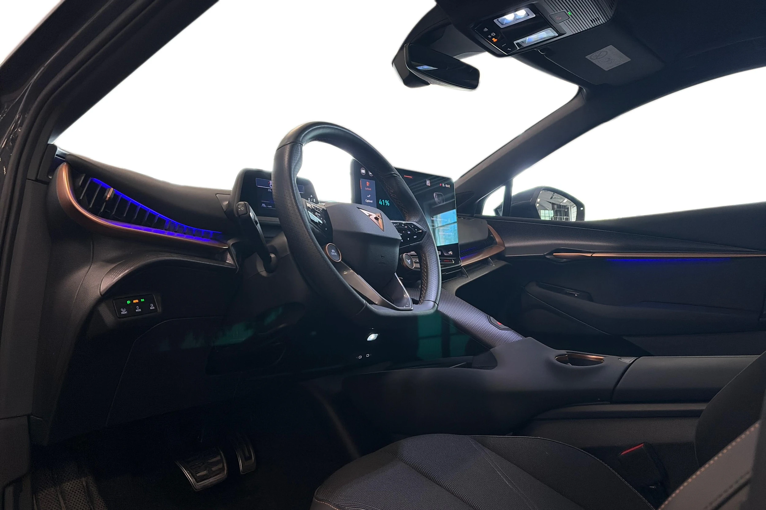 harmaa CUPRA Tavascan 2024 kuva 3.