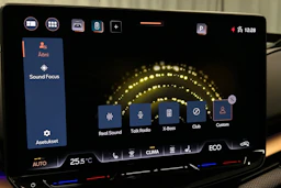 harmaa CUPRA Tavascan 2024 kuva 23.