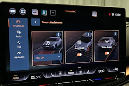 harmaa CUPRA Tavascan 2024 kuva 26.