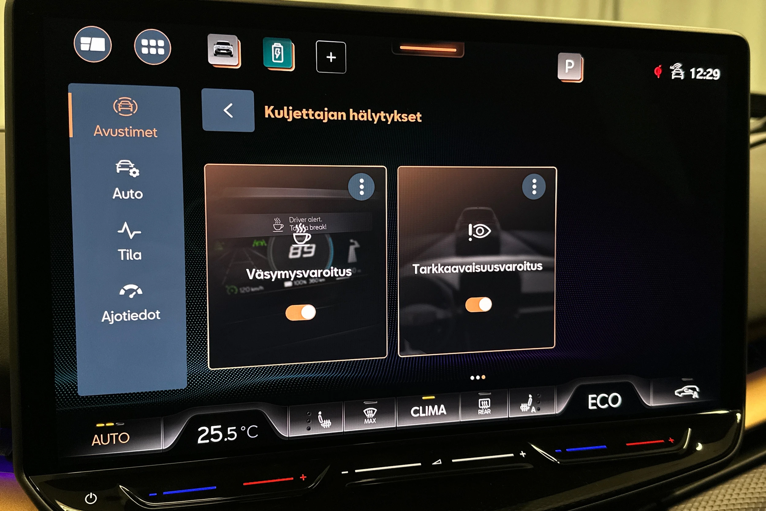 harmaa CUPRA Tavascan 2024 kuva 31.
