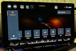 harmaa CUPRA Tavascan 2024 kuva 34.