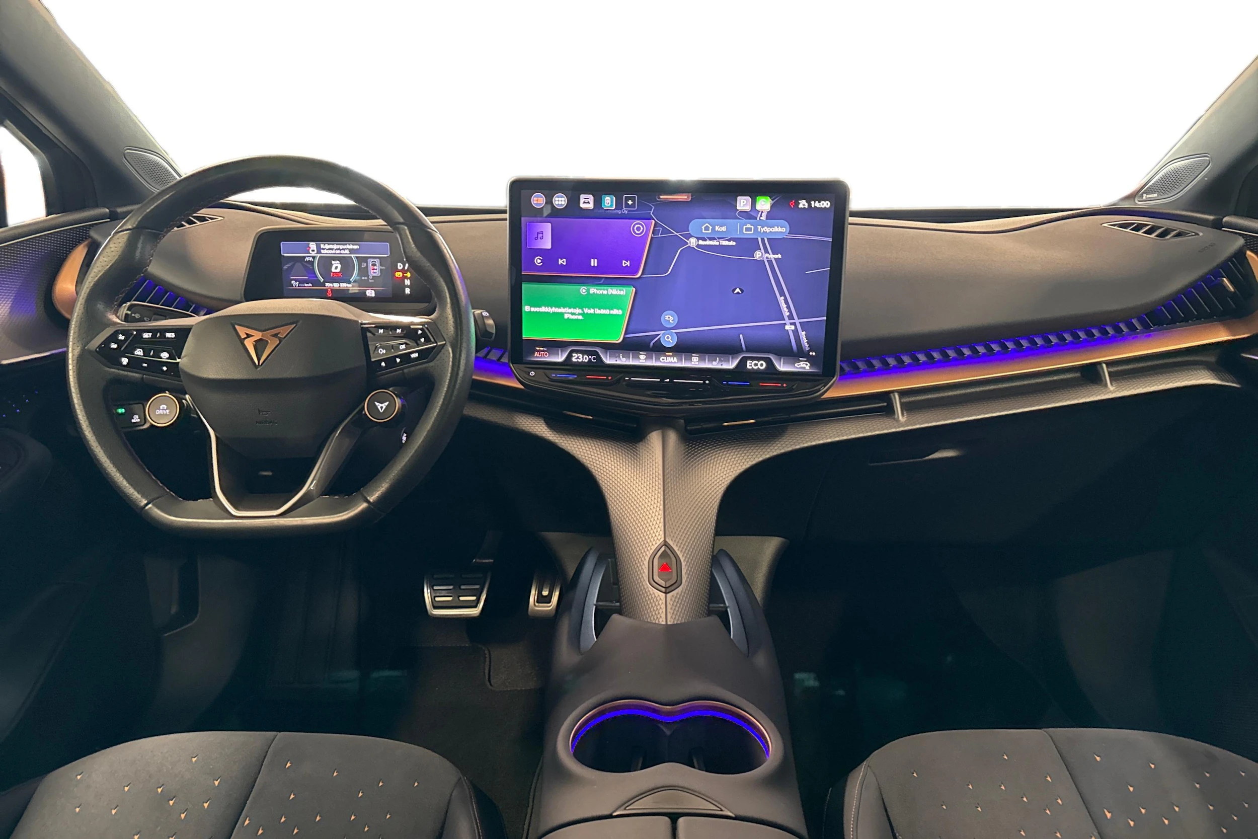 harmaa CUPRA Tavascan 2024 kuva 7.
