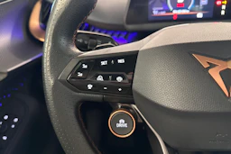 harmaa CUPRA Tavascan 2024 kuva 11.