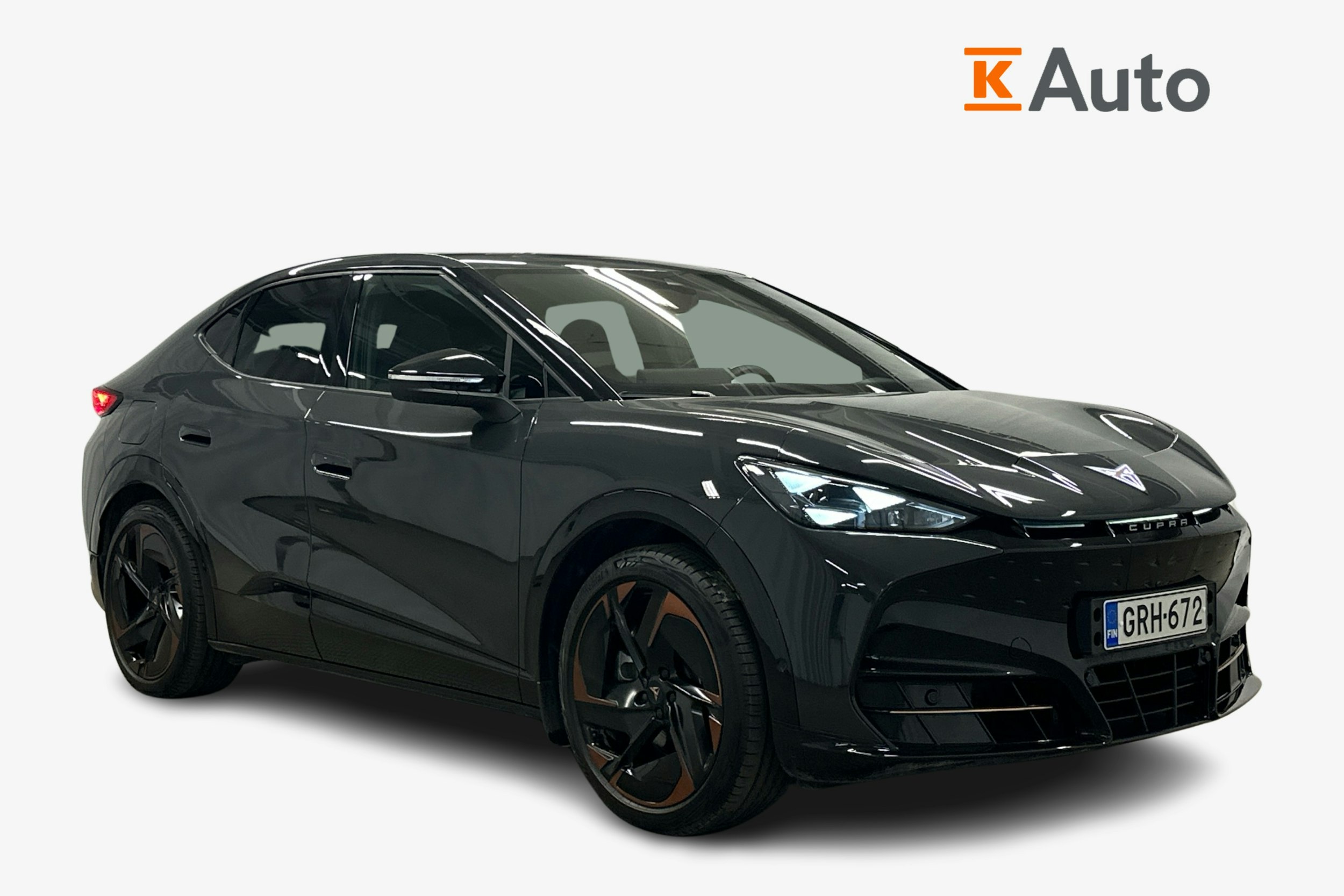 harmaa CUPRA Tavascan 2024 kuva 1.