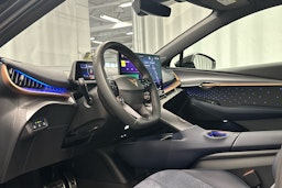 harmaa CUPRA Tavascan 2024 kuva 6.