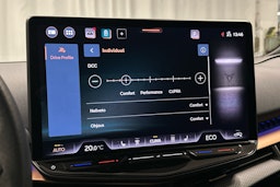 harmaa CUPRA Tavascan 2024 kuva 27.