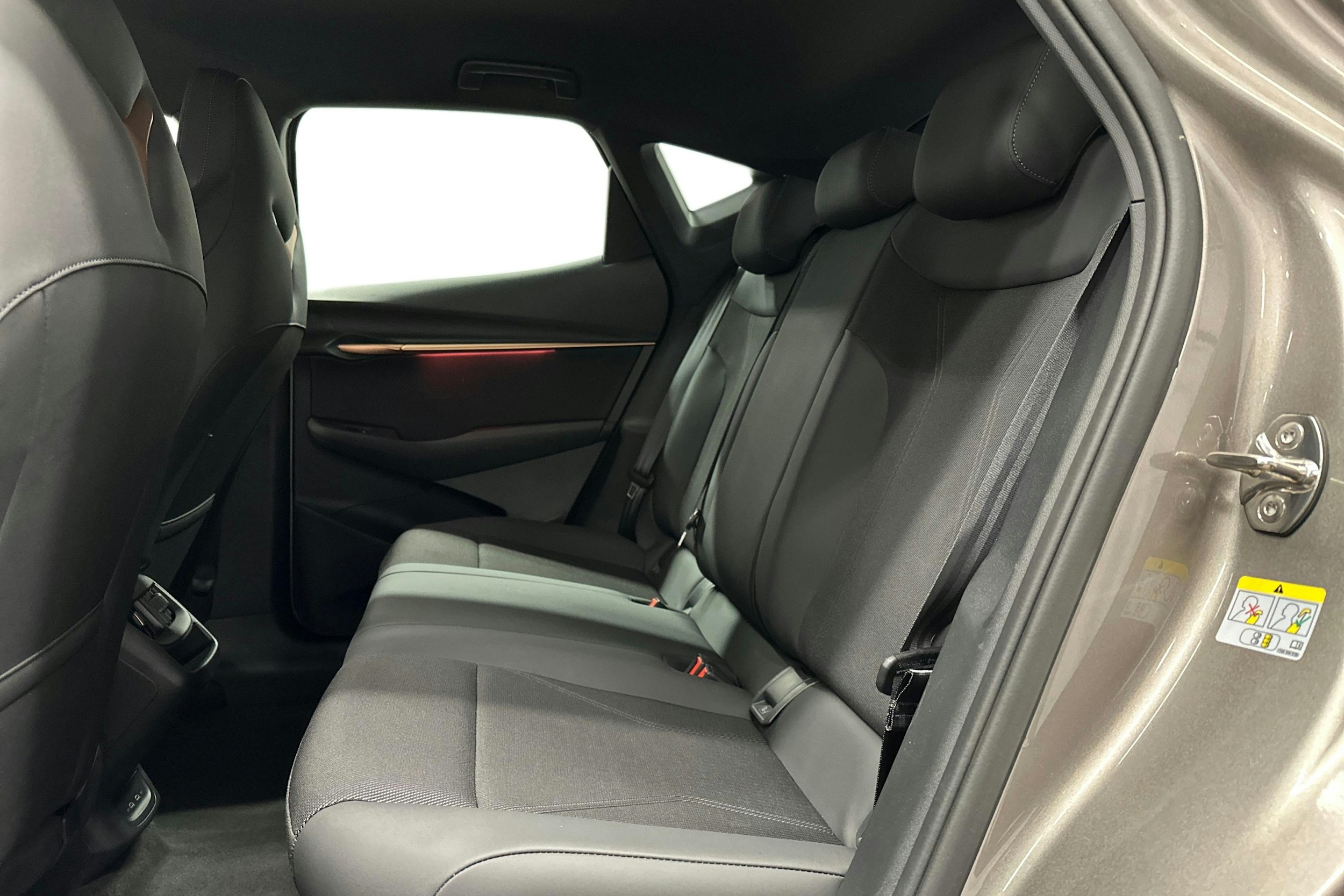beige CUPRA Tavascan 2024 kuva 8.