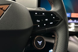 beige CUPRA Tavascan 2024 kuva 18.