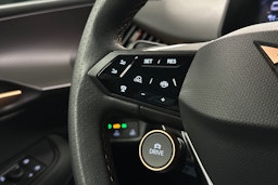 beige CUPRA Tavascan 2024 kuva 15.