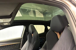 ruskea (beige) CUPRA Tavascan 2024 kuva 36.