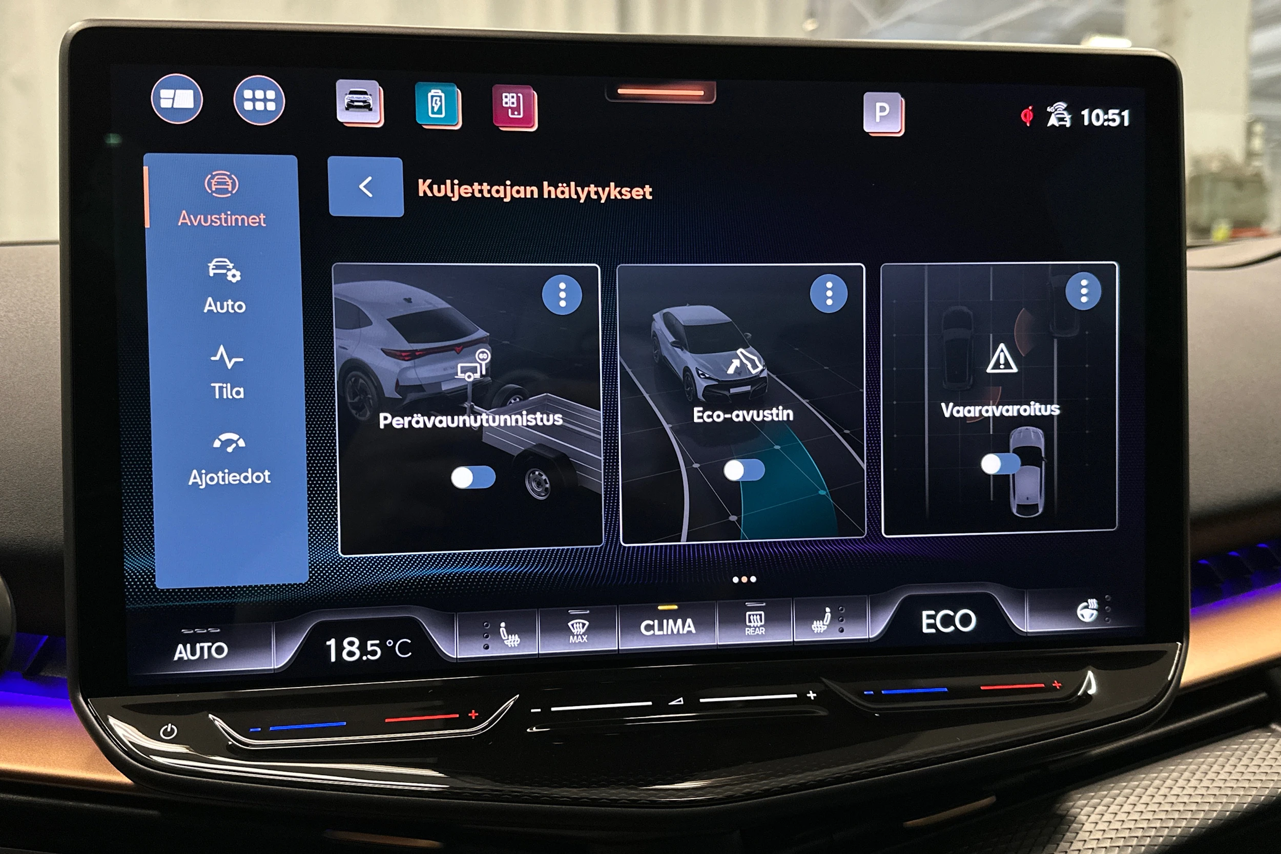 harmaa CUPRA Tavascan 2024 kuva 35.