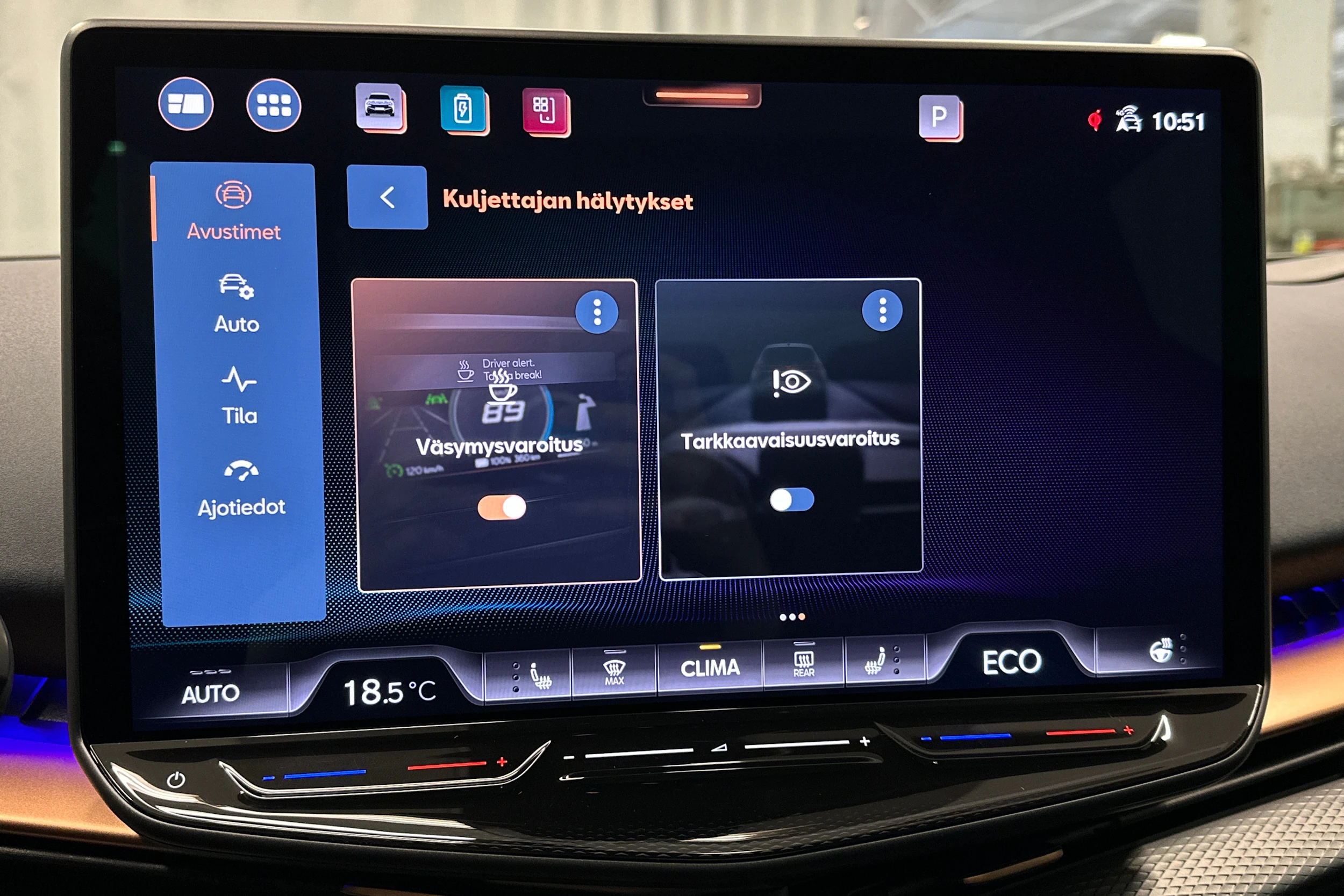 harmaa CUPRA Tavascan 2024 kuva 36.