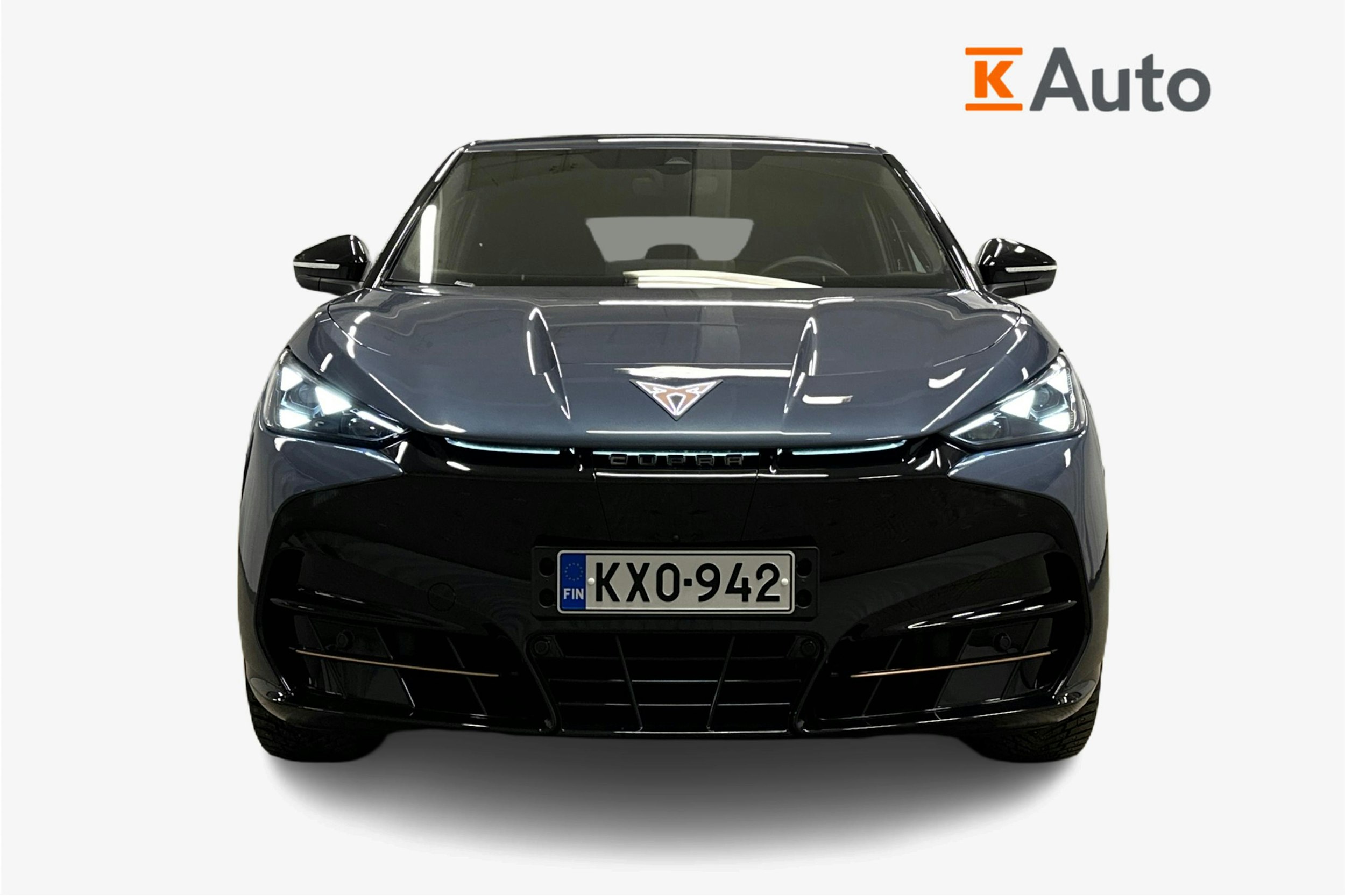 sininen CUPRA Tavascan 2024 kuva 5.