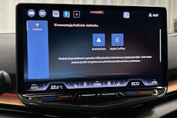 sininen CUPRA Tavascan 2024 kuva 27.