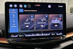 sininen CUPRA Tavascan 2024 kuva 32.