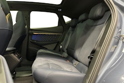 sininen CUPRA Tavascan 2024 kuva 10.