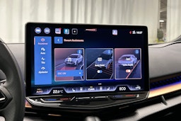 sininen CUPRA Tavascan 2024 kuva 31.