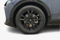 sininen CUPRA Tavascan 2024 kuva 11.