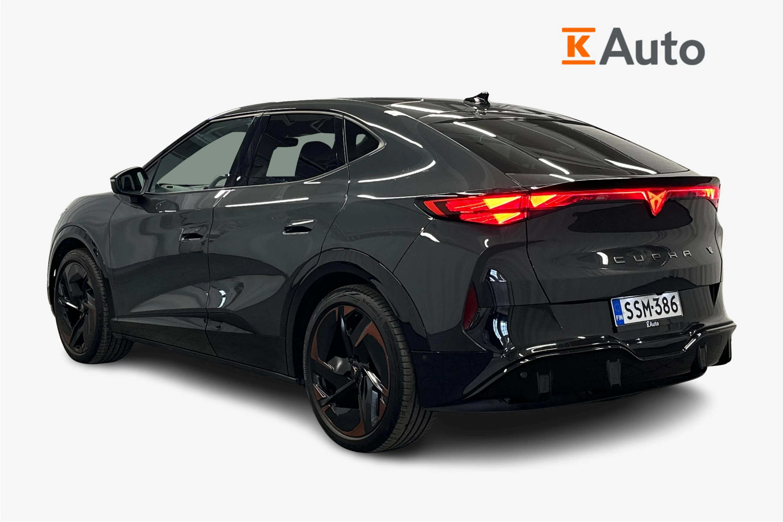 harmaa CUPRA Tavascan 2024 kuva 2.