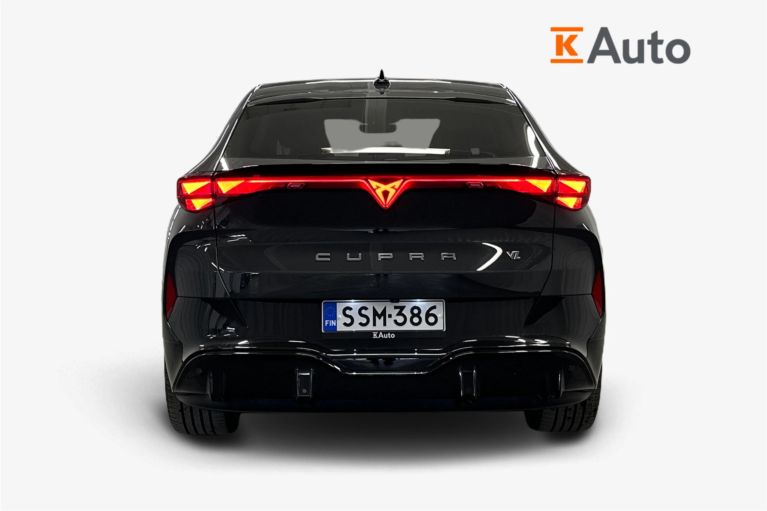 harmaa CUPRA Tavascan 2024 kuva 3.