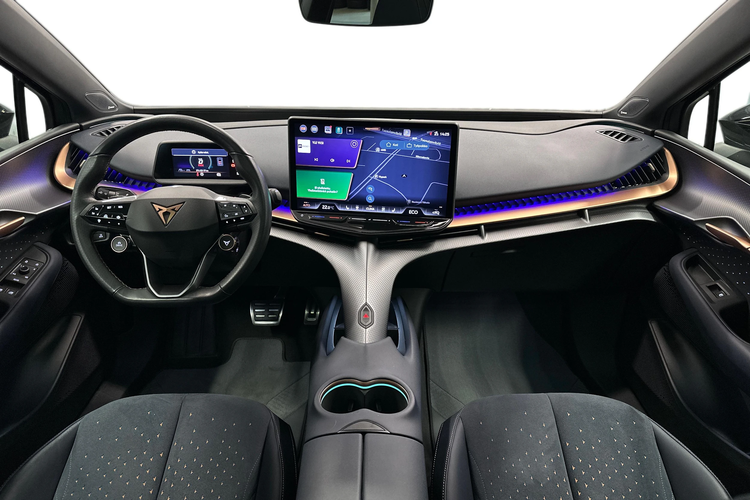 harmaa CUPRA Tavascan 2024 kuva 7.