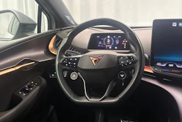 harmaa CUPRA Tavascan 2024 kuva 15.