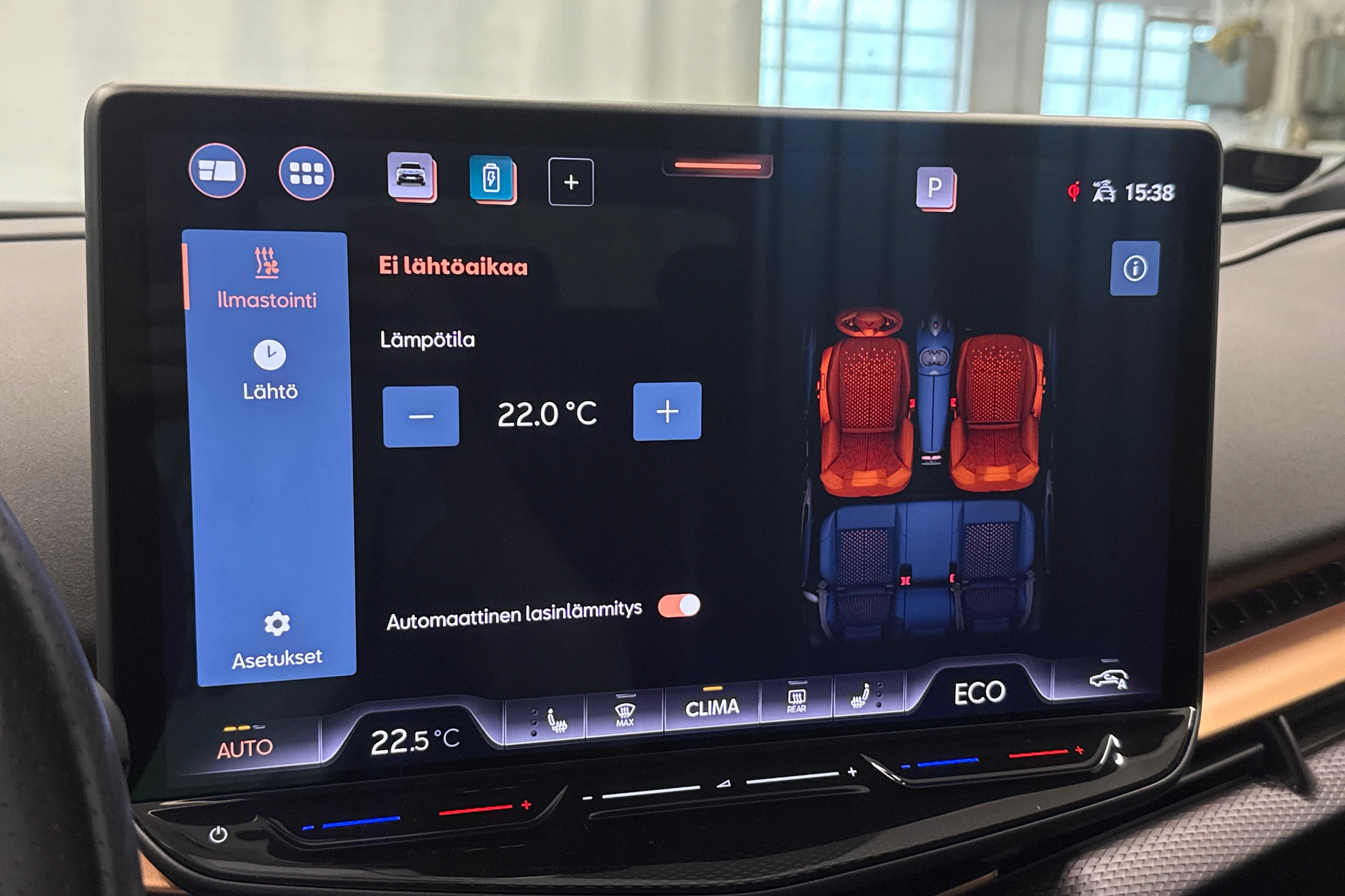 harmaa CUPRA Tavascan 2024 kuva 25.