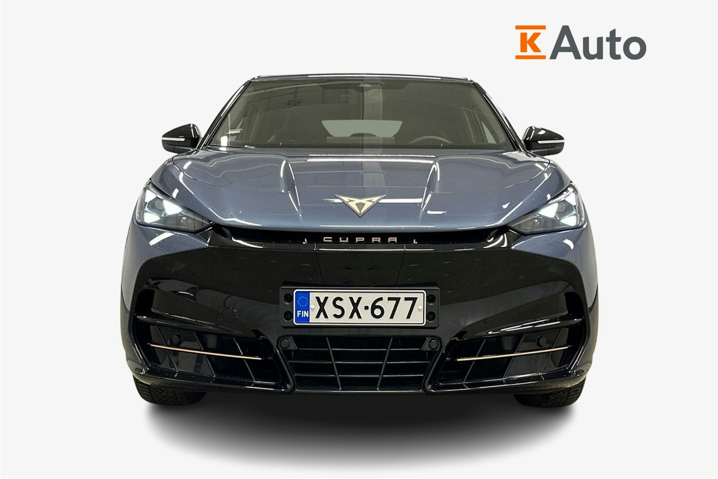 sininen CUPRA Tavascan 2024 kuva 5.