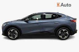 sininen CUPRA Tavascan 2024 kuva 6.