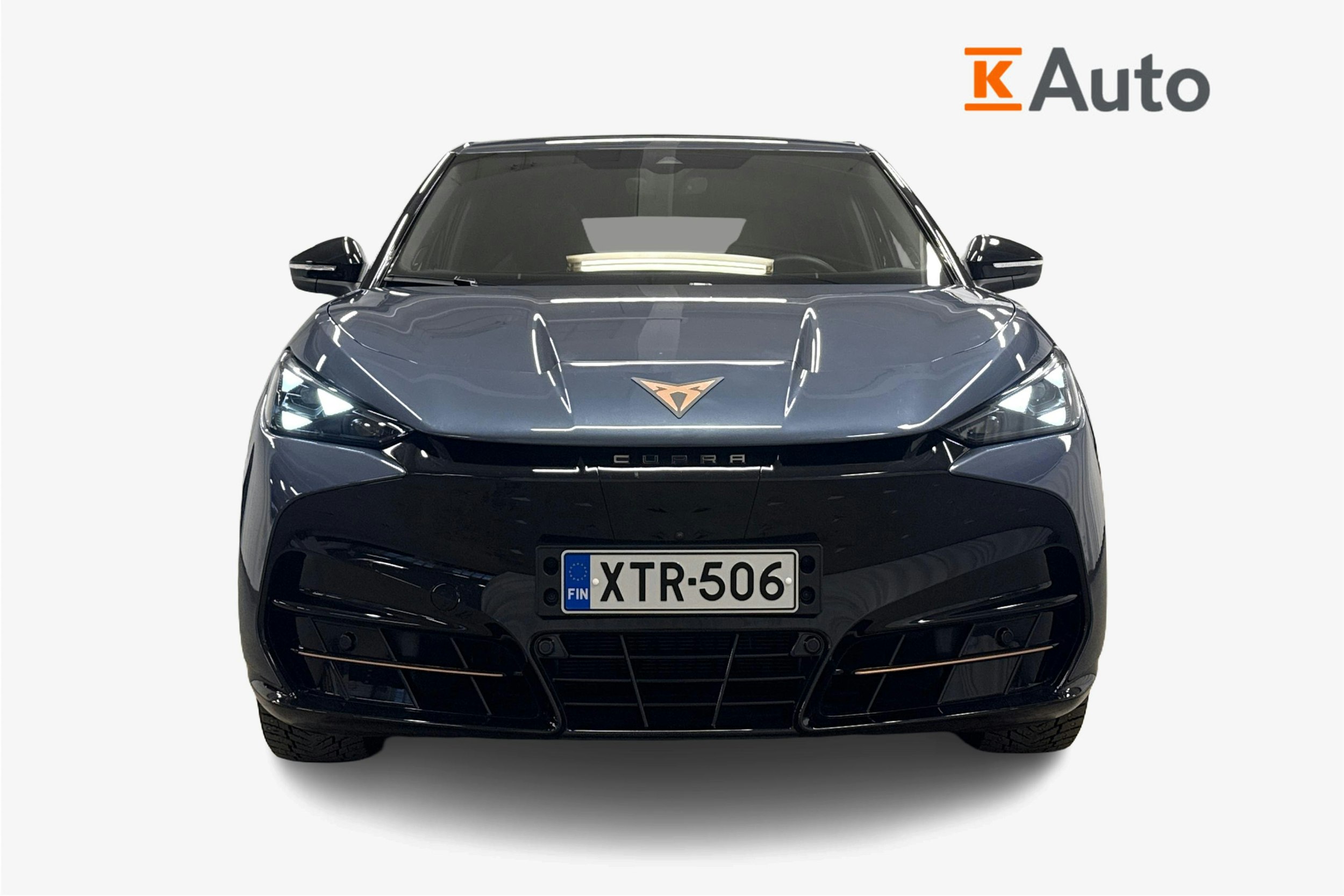 sininen CUPRA Tavascan 2024 kuva 5.