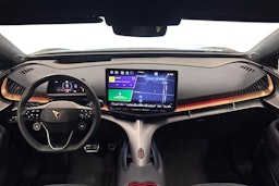 sininen CUPRA Tavascan 2024 kuva 9.