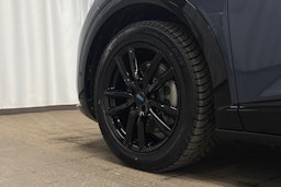 sininen CUPRA Tavascan 2024 kuva 13.