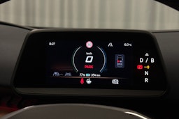 sininen CUPRA Tavascan 2024 kuva 17.