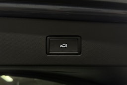 sininen CUPRA Tavascan 2024 kuva 33.