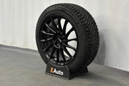 valkoinen CUPRA Tavascan 2024 kuva 13.