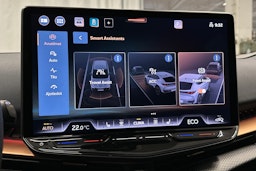 valkoinen CUPRA Tavascan 2024 kuva 29.