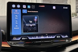 valkoinen CUPRA Tavascan 2024 kuva 30.