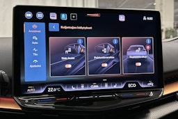 valkoinen CUPRA Tavascan 2024 kuva 31.