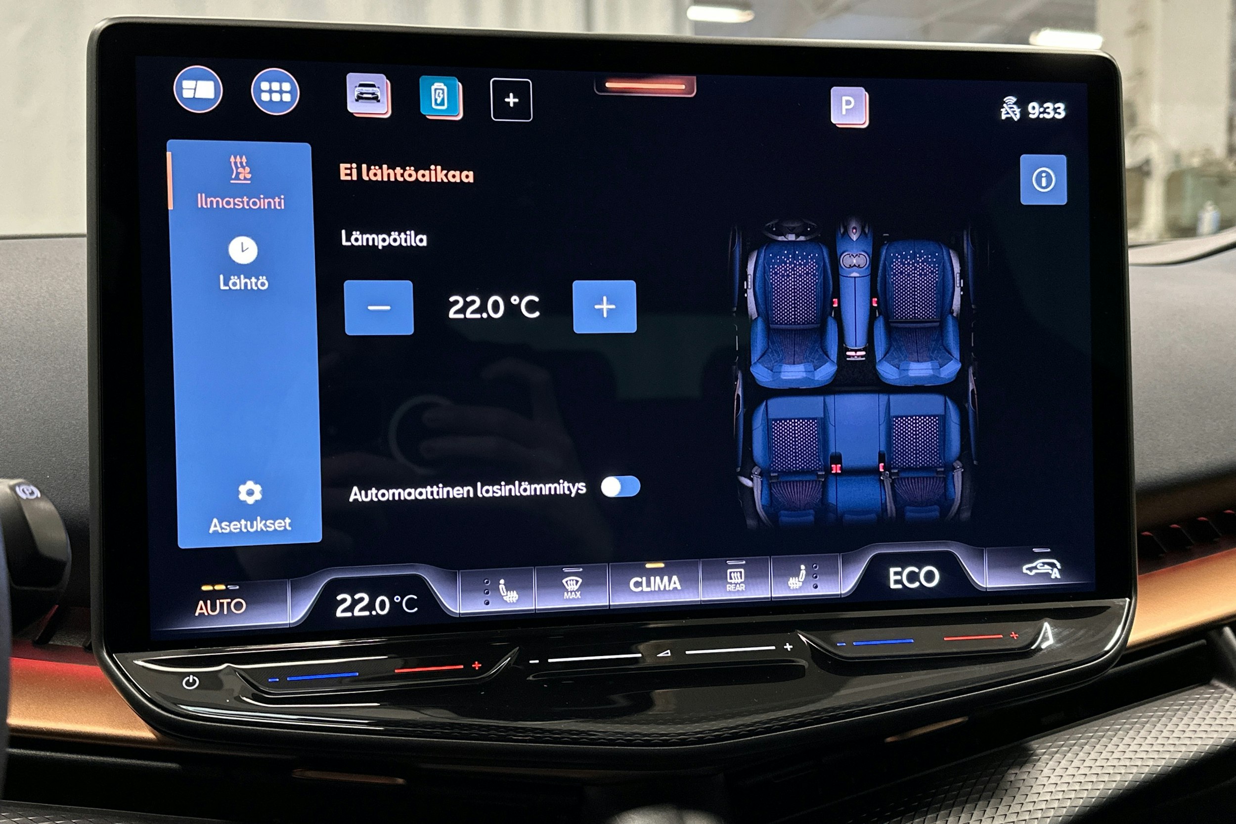 valkoinen CUPRA Tavascan 2024 kuva 36.