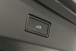 harmaa CUPRA Tavascan 2024 kuva 15.