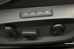 harmaa CUPRA Tavascan 2024 kuva 19.