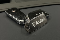 harmaa CUPRA Tavascan 2024 kuva 42.