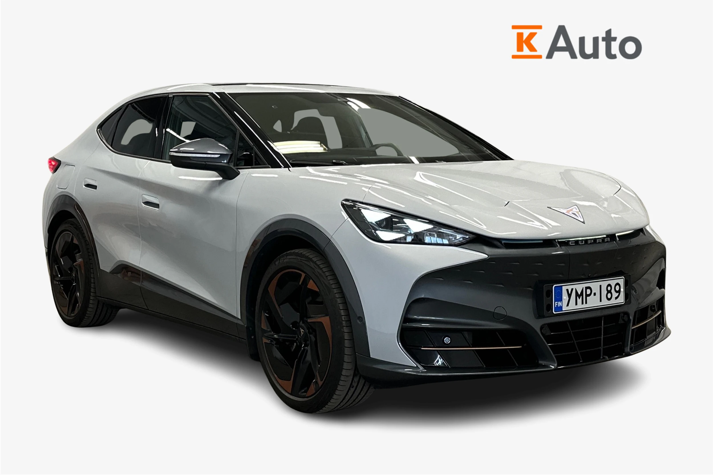 valkoinen CUPRA Tavascan 2024 kuva 1.