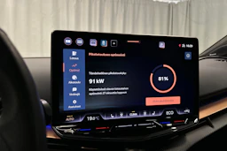 valkoinen CUPRA Tavascan 2024 kuva 22.