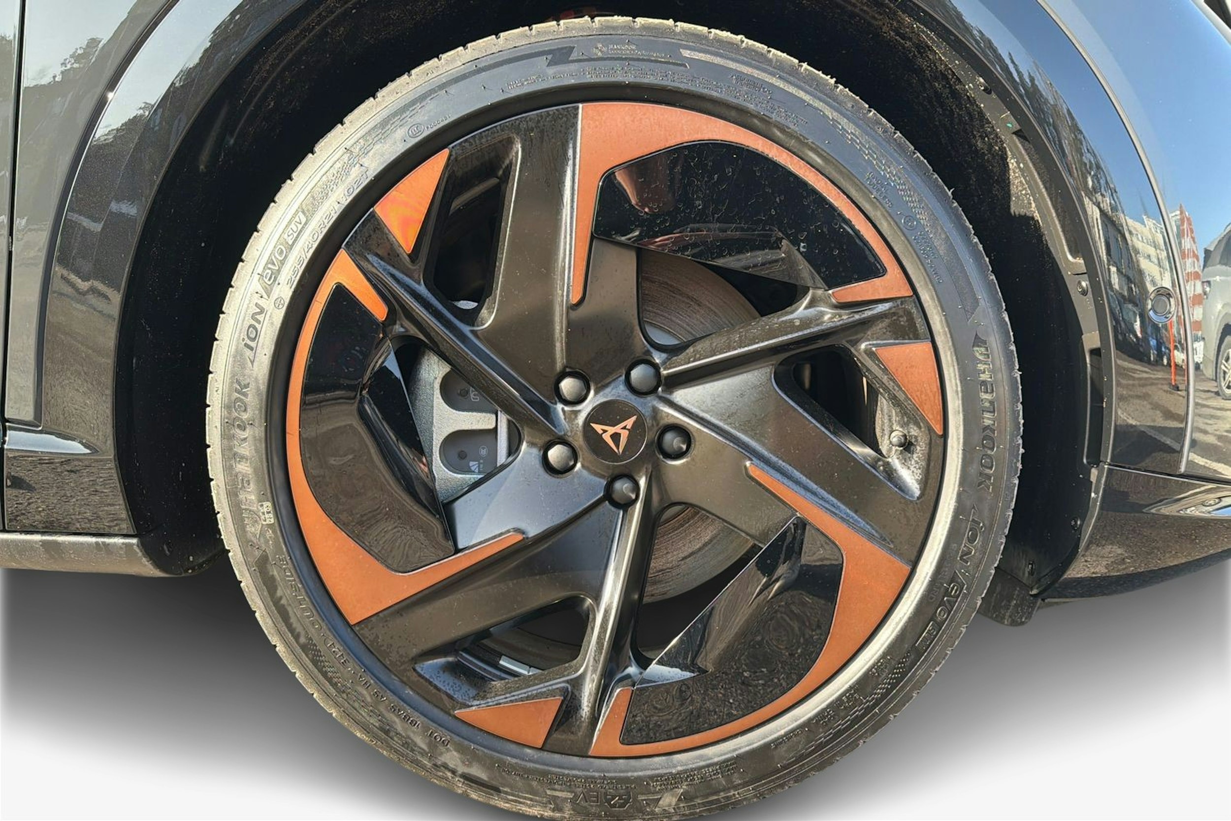 met. harmaa CUPRA Tavascan 2024 kuva 9.