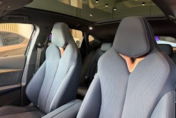 met. harmaa CUPRA Tavascan 2024 kuva 13.