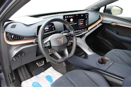 met. sininen CUPRA Tavascan 2025 kuva 6.