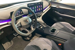 harmaa CUPRA Tavascan 2025 kuva 6.