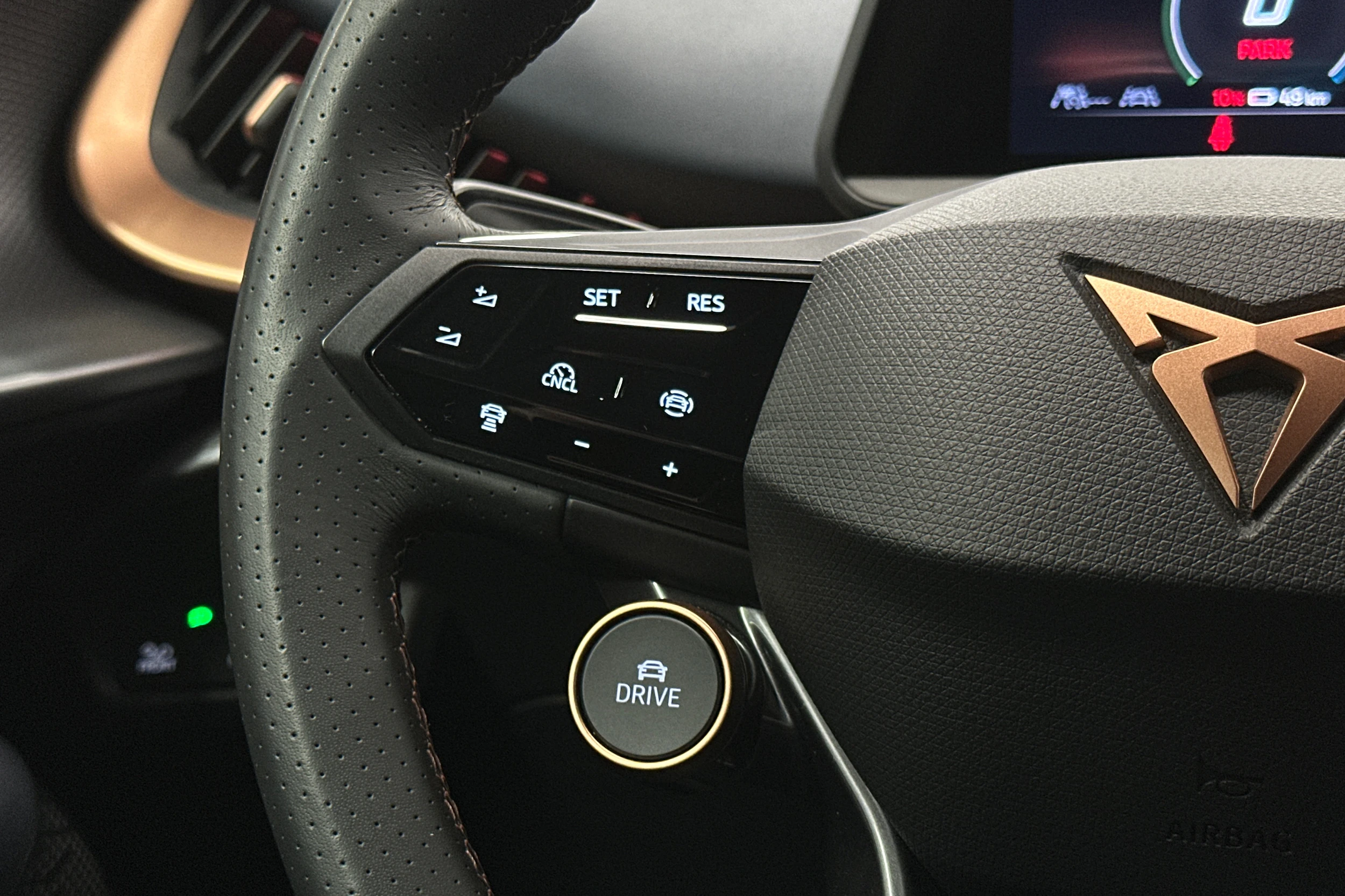 beige CUPRA Tavascan 2025 kuva 22.